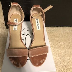 Steve Madden Carrson Shoe